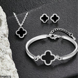 Black Clover Pendant Set
