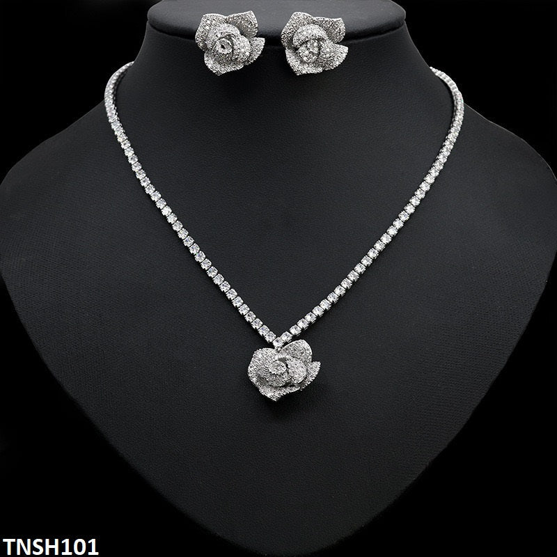 Zircon Square Flower Necklace Set